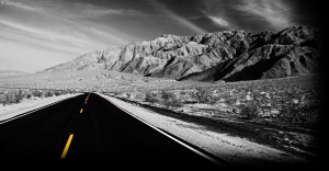 desert-highway-cutout